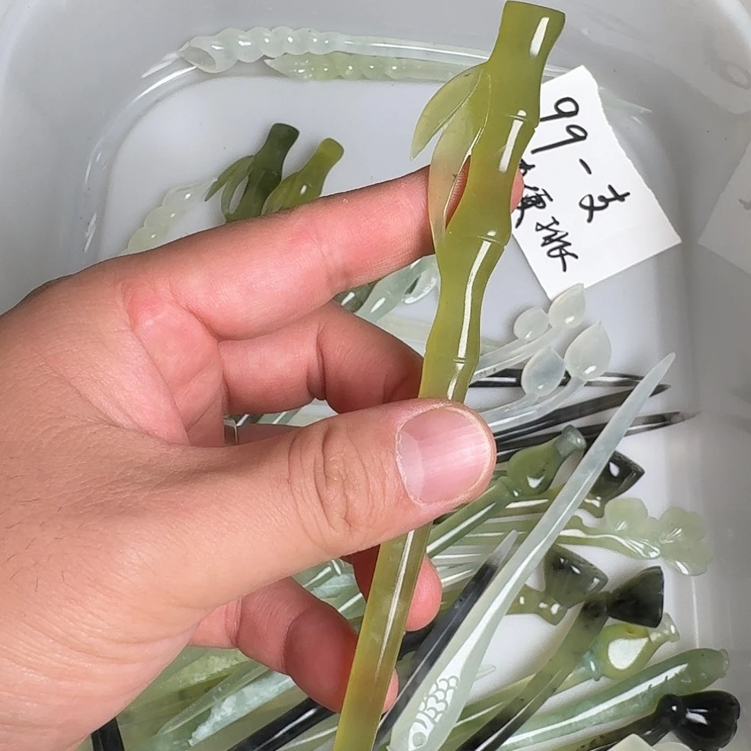 蛇纹石玉未镶嵌发饰