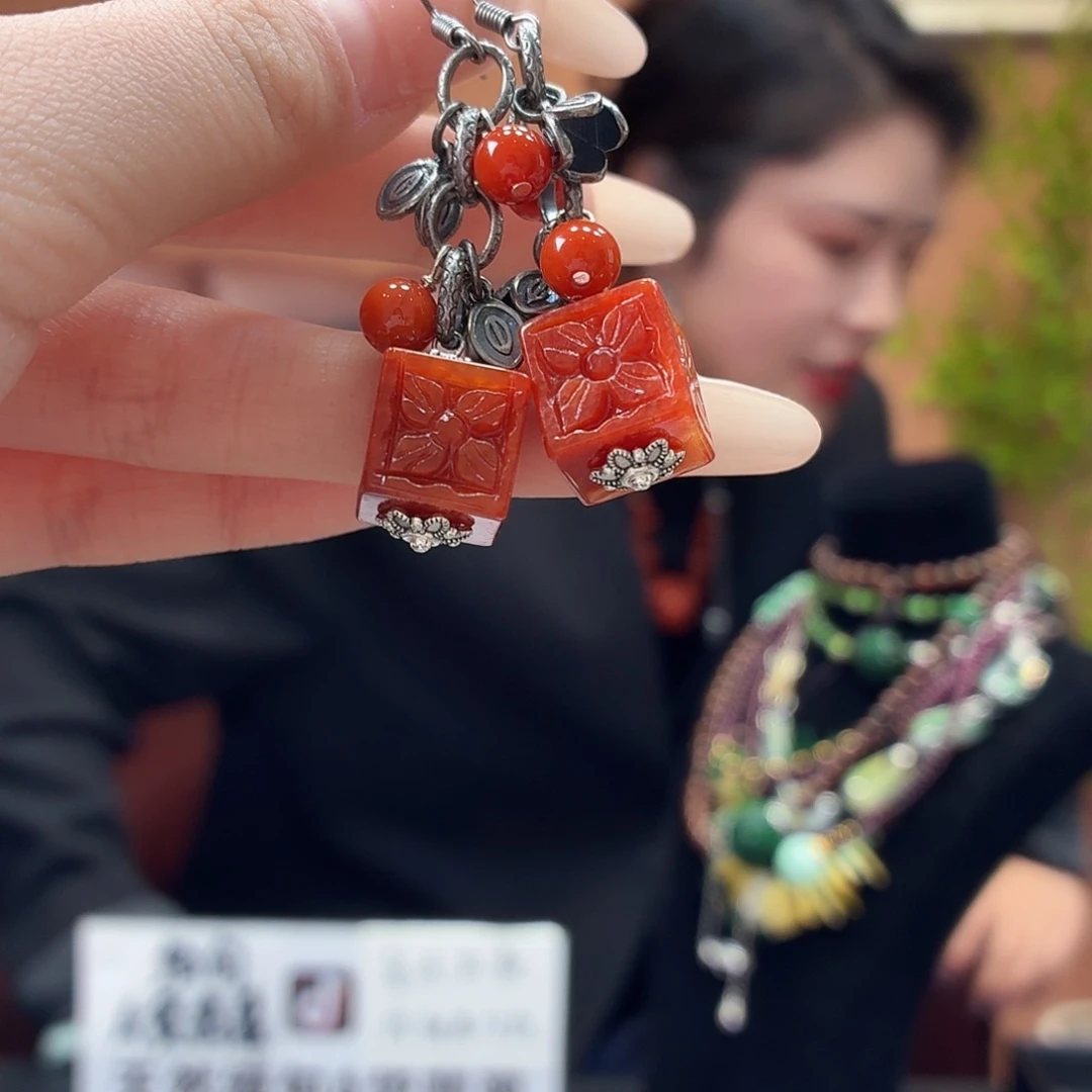 翡翠未镶嵌耳饰耳饰