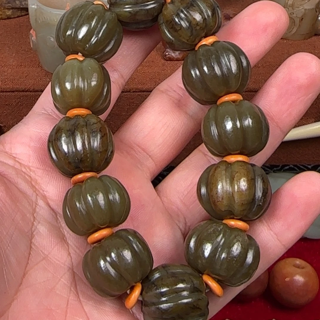 丹***9非常精美的脖挂件