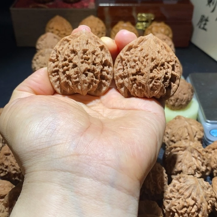 文玩核桃吊坠蟠龙纹44