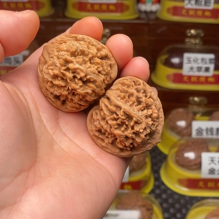 吊坠文玩核桃玉麒麟43