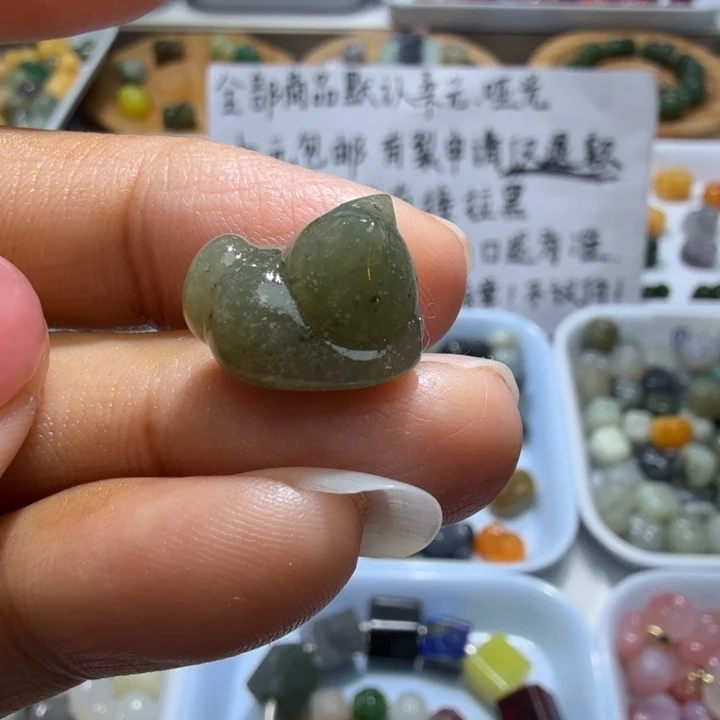 和田玉未镶嵌珠宝奇石