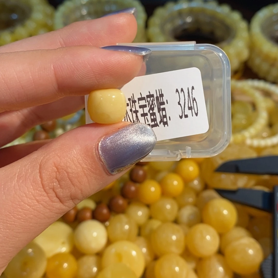 琥珀未镶嵌珠宝奇石3246