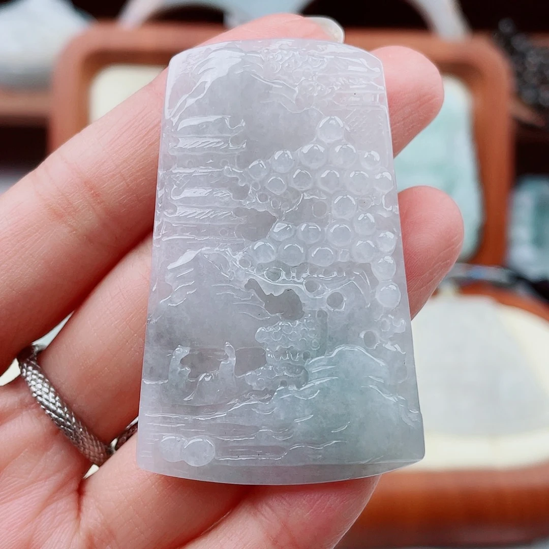 翡翠未镶嵌项圈山水