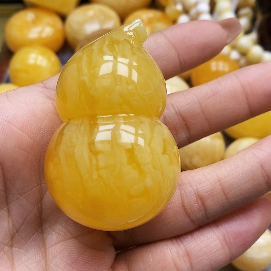 蜜蜡未镶嵌珠宝奇石