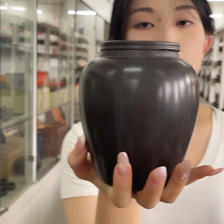 钦州坭兴陶茶叶罐 半斤装