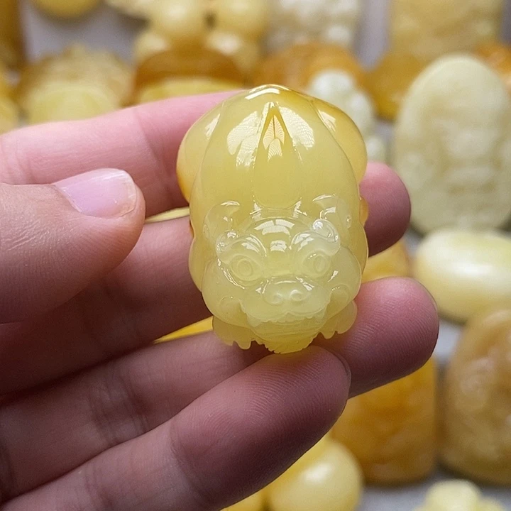 琥珀颈饰未镶嵌琥珀蜜蜡吊坠