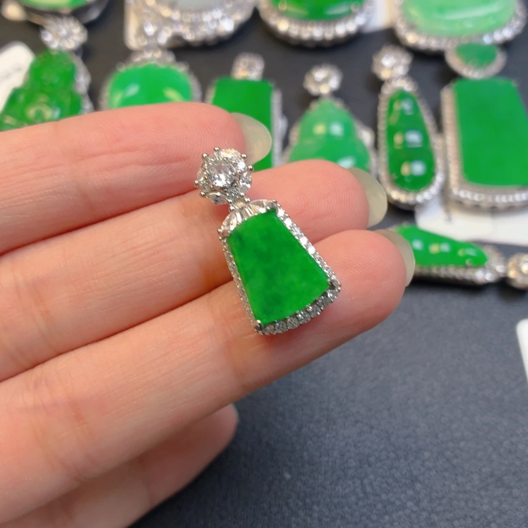 翡翠银S925镶嵌颈饰