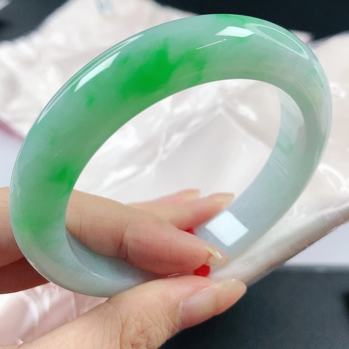 未镶嵌手镯翡翠，869