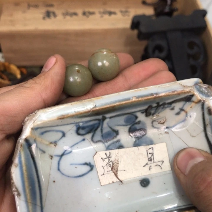 陶瓷孤品单件车里拍