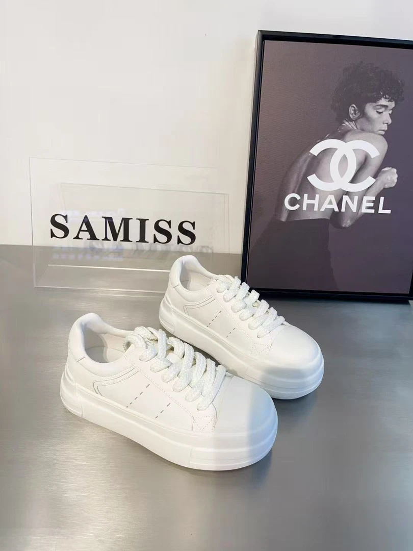 厚底软面牛皮小白鞋女2025新款百搭运动休闲鞋系带真皮板鞋