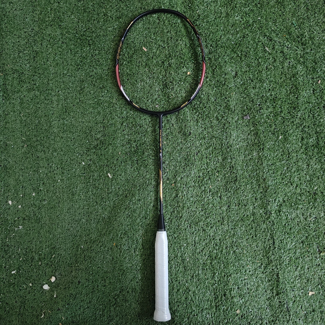 F[黑金隼]三段式拍框二次成型羽毛球拍