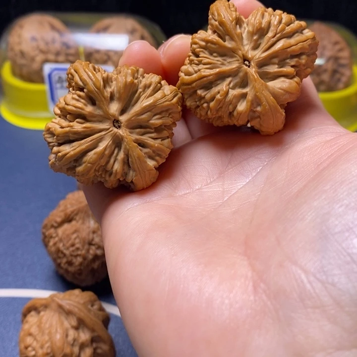 把件文玩核桃虎头王