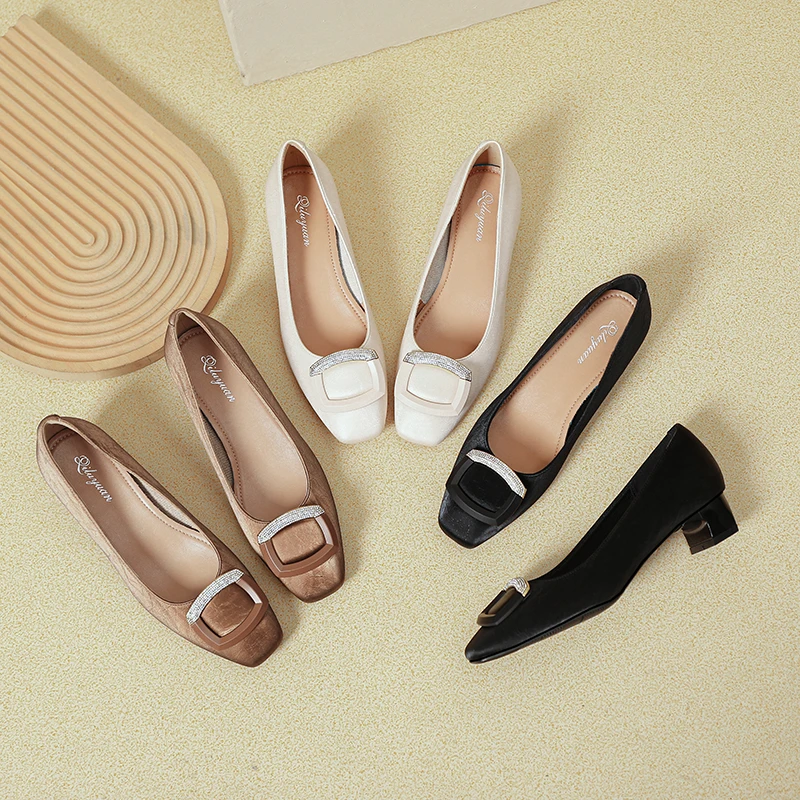 2025年新款低跟浅口单鞋春秋女鞋子软皮方头不累脚高跟鞋618-81