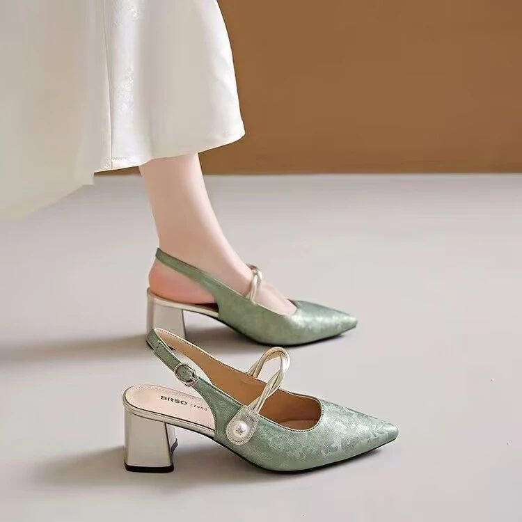 中式凉鞋女国风夏季新尖头复古高跟鞋一字带包头A