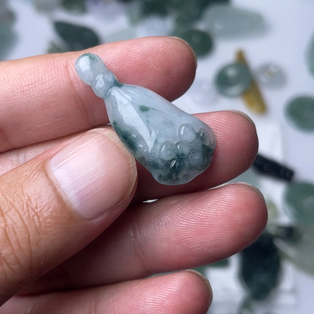 翡翠未镶嵌颈饰缅甸翡翠