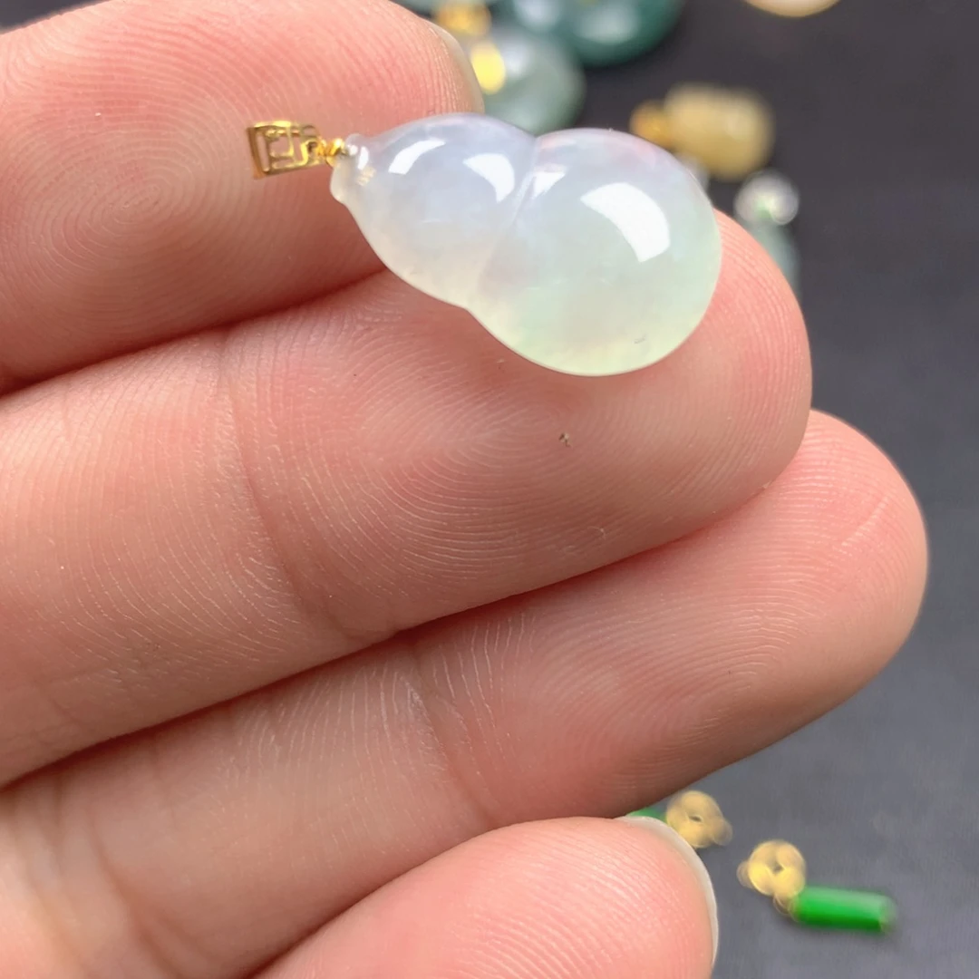 【闪购商品】颈饰18K金镶嵌翡翠翡翠