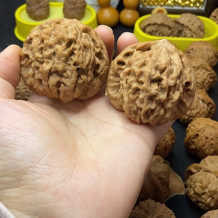 文玩核桃   龙鼎53