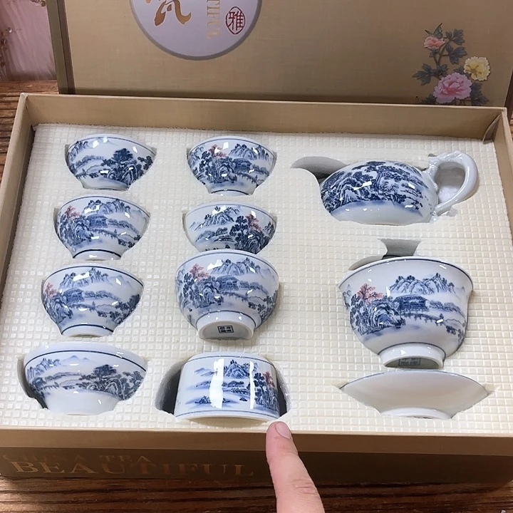 孤品茶具套装等。