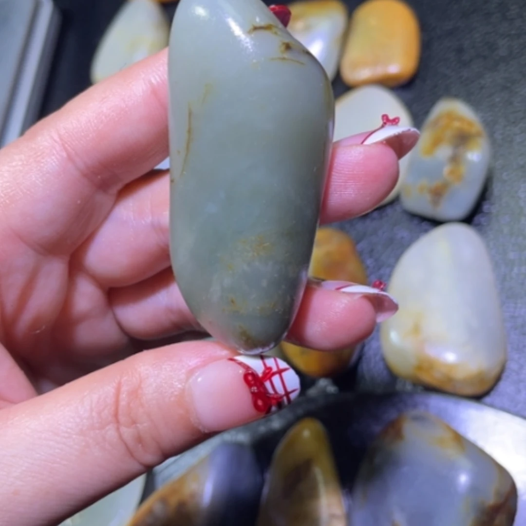 【闪购商品】颈饰未镶嵌和田玉