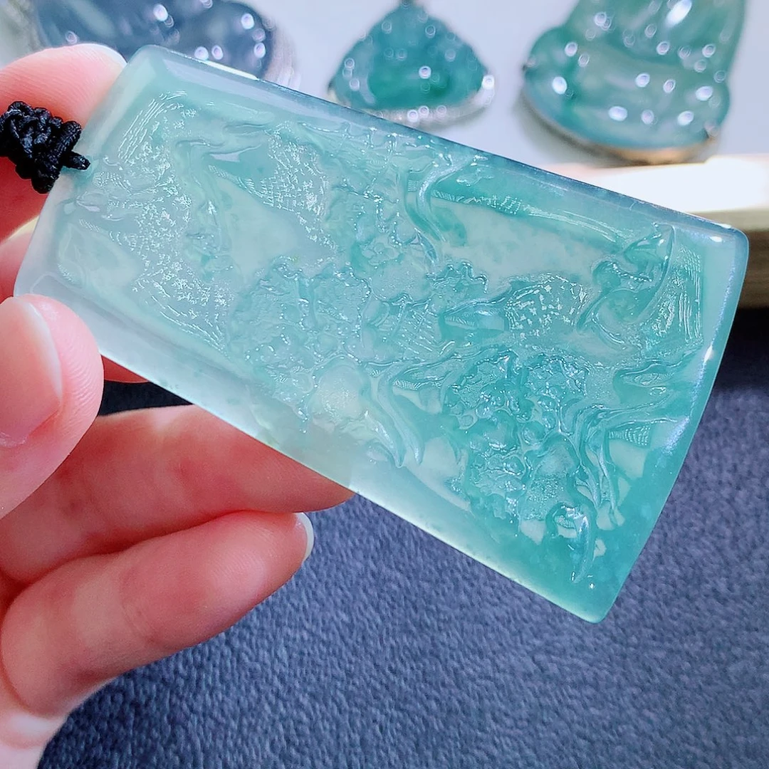 翡翠未镶嵌颈饰翡翠