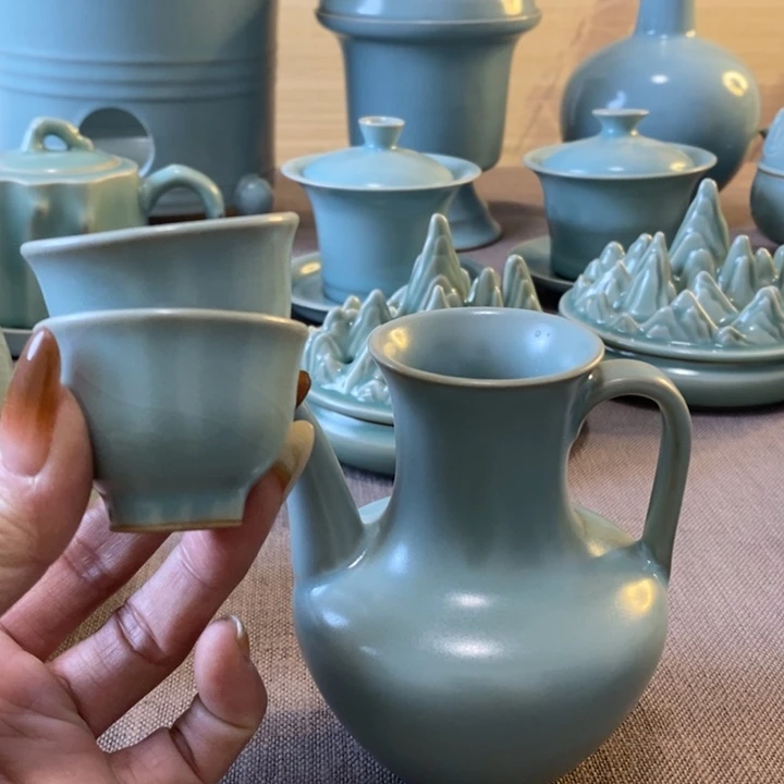 瓷片拍一发三一一