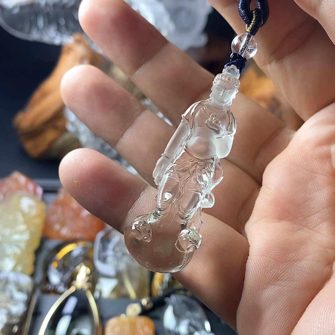 未镶嵌颈饰水晶观音