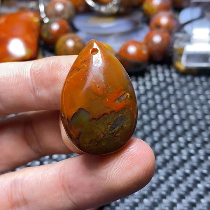 玛瑙/玉髓颈饰未镶嵌