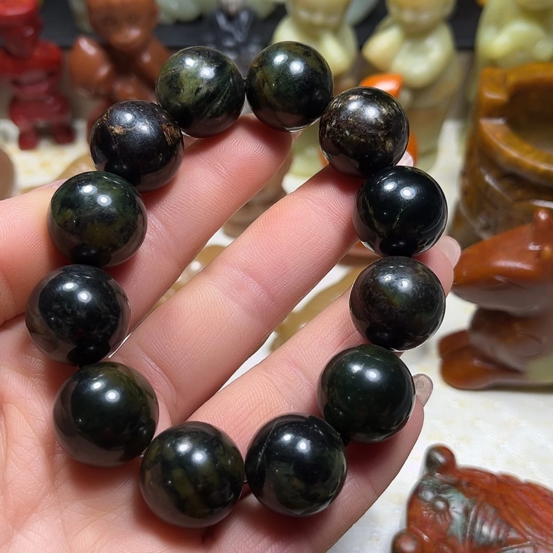 白玉菩提吊坠白玉菩提吊坠