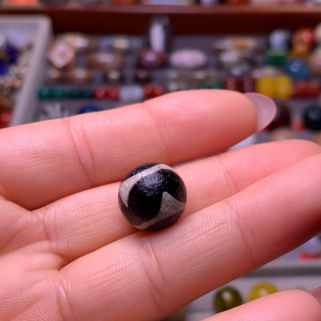 光***玛瑙/玉髓未镶嵌颈饰