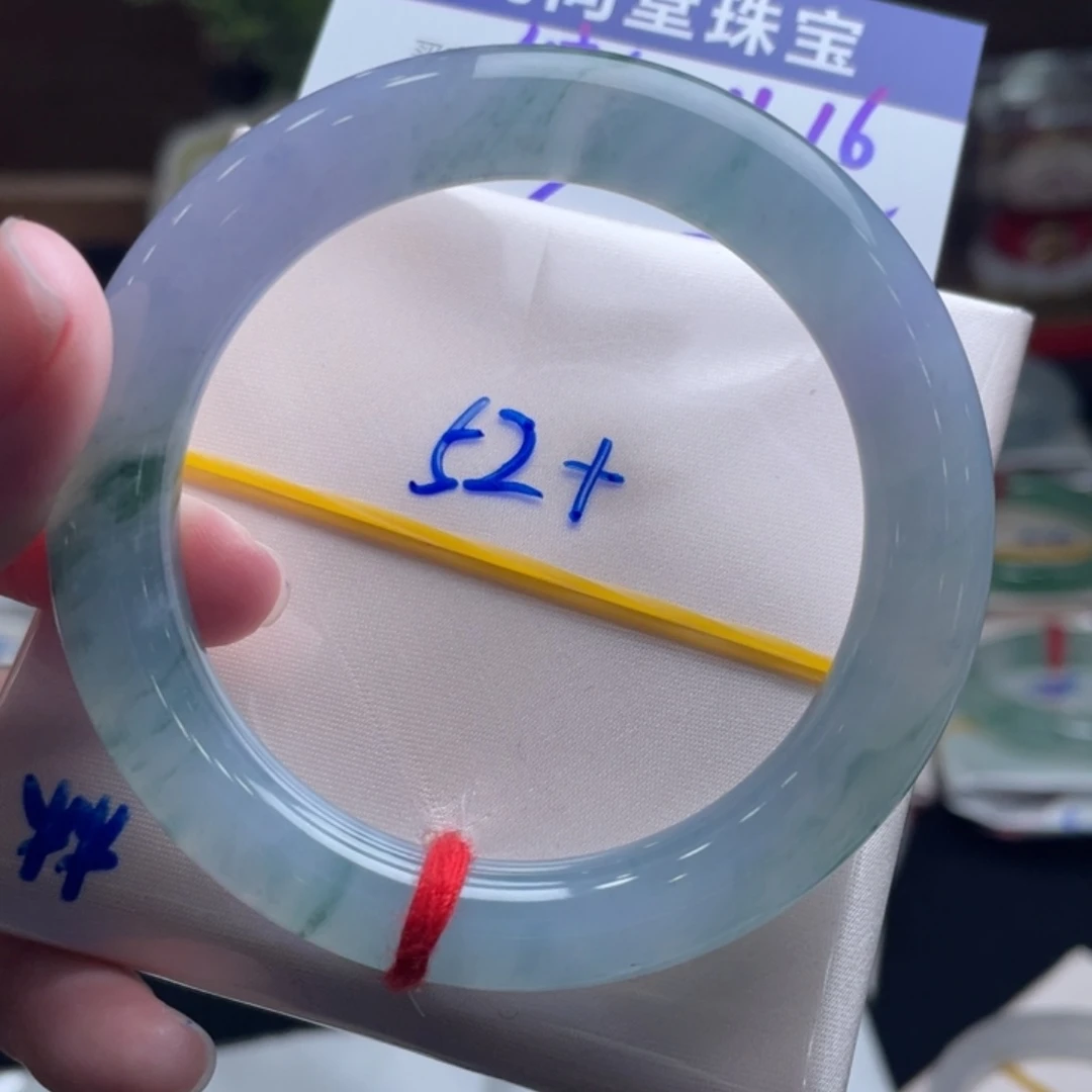 多****翡翠未镶嵌手镯52.3分单 莫奈
