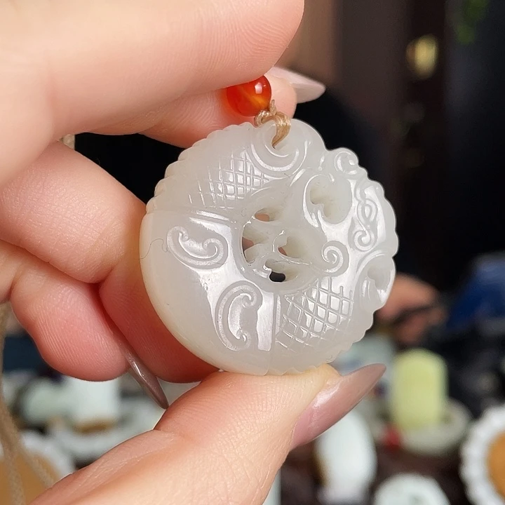 和田玉未镶嵌颈饰定制发货