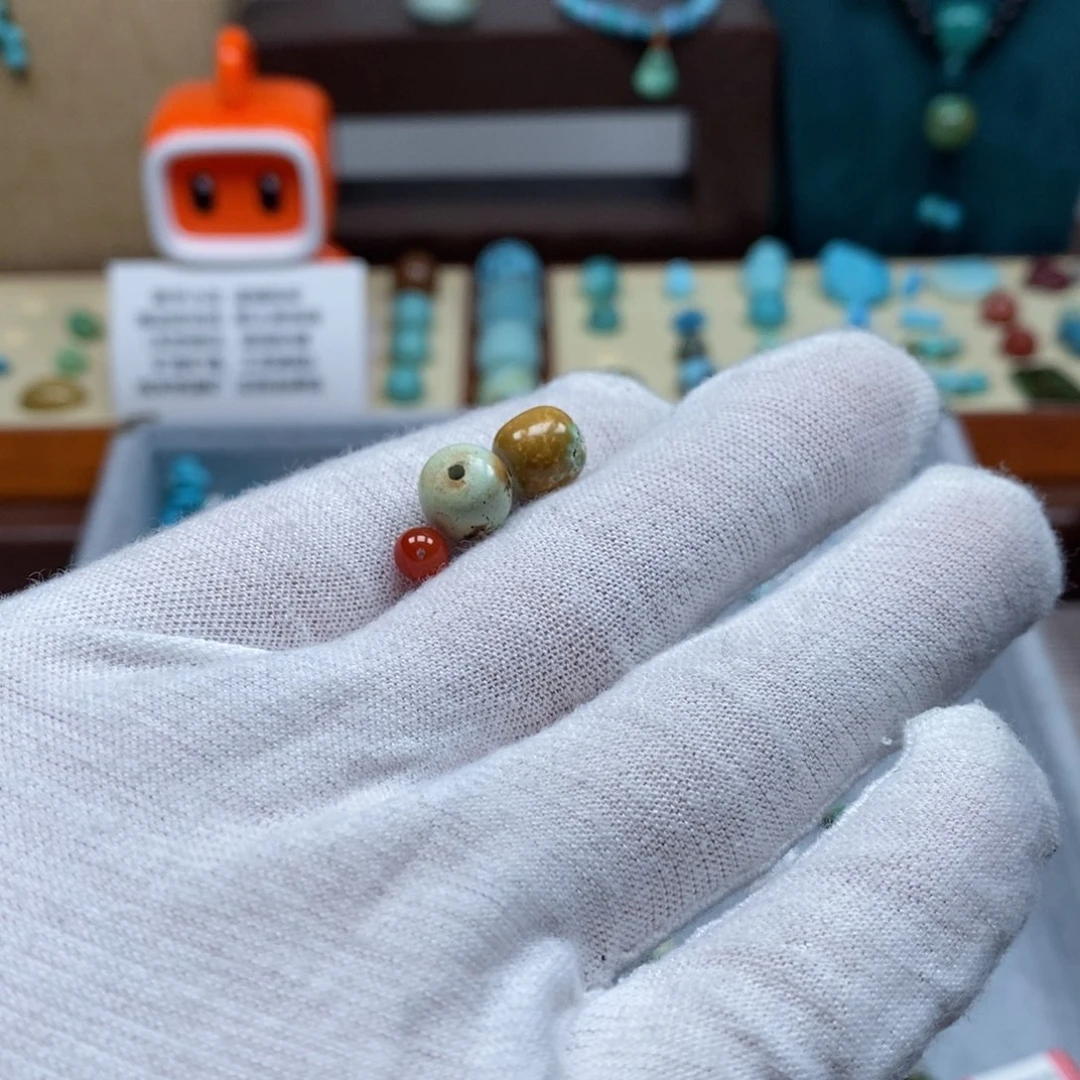 未镶嵌配饰南红玛瑙