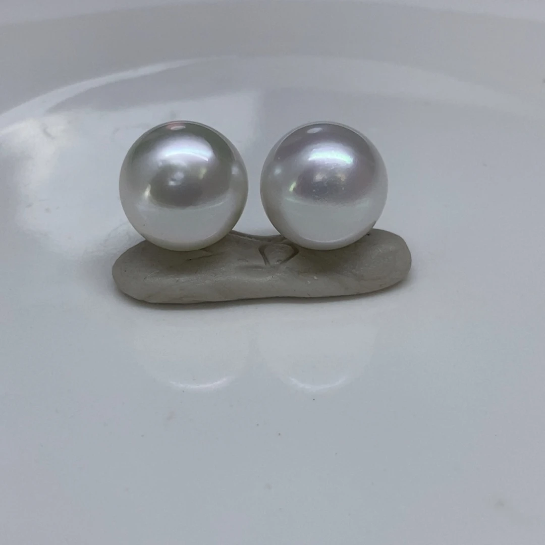 银S925镶嵌耳饰海水珍珠澳白素钉12-13m m
