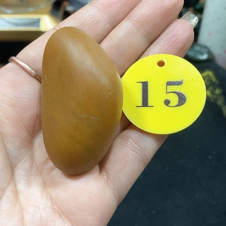 未镶嵌和田玉（糖玉）挂件