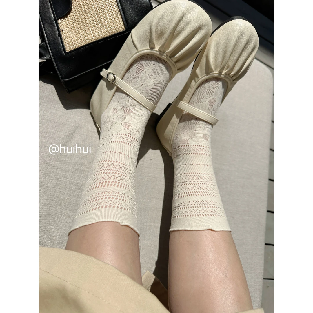 【HuiHui】袜子女中筒夏季薄款蕾丝花朵暗纹堆堆袜韩版透气（A1709）