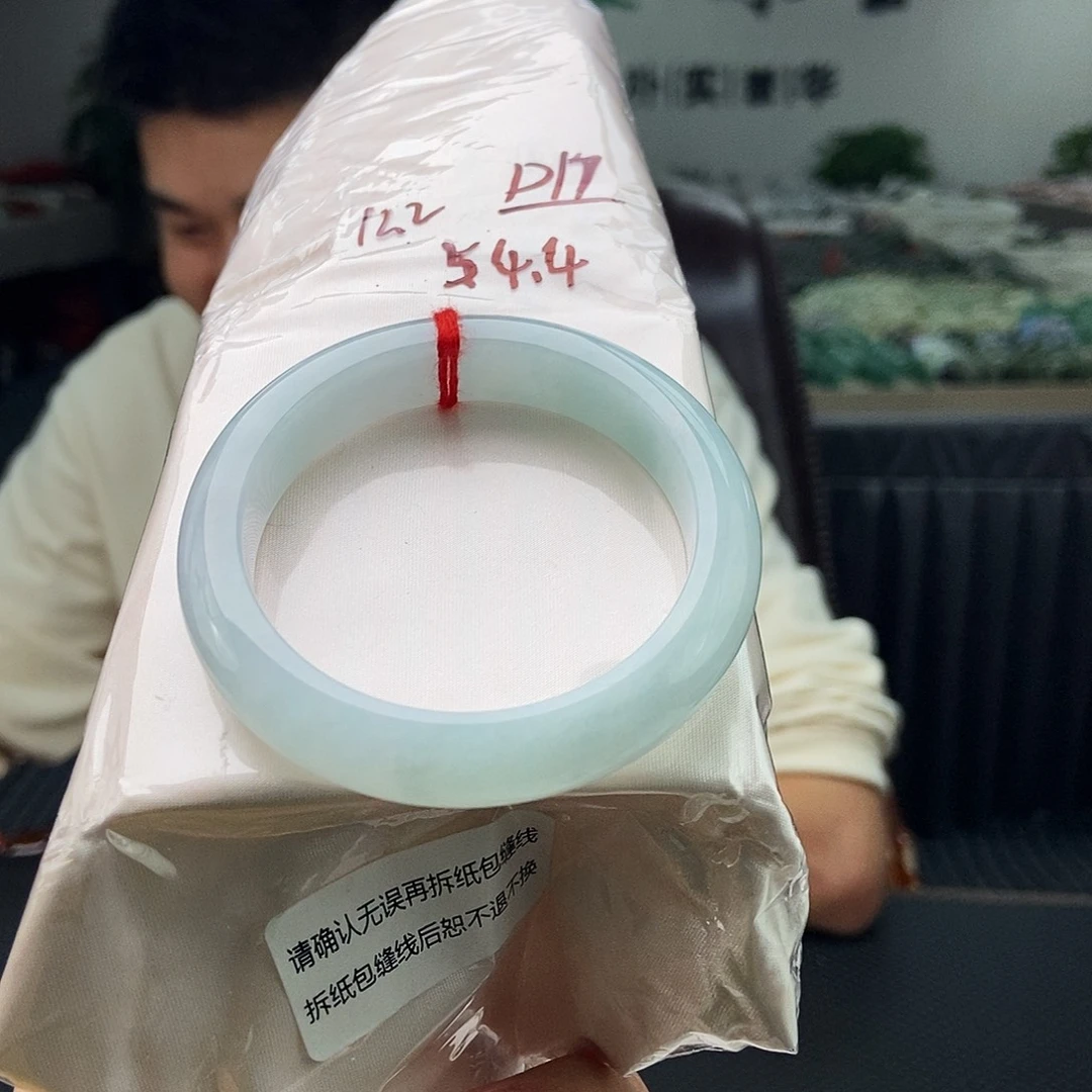翡翠未镶嵌手镯颜色多样性发拍一发一
