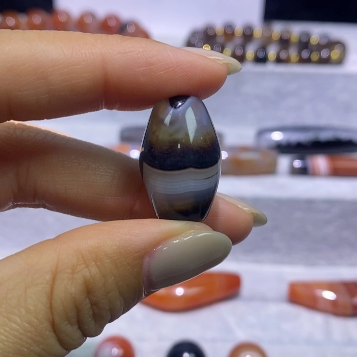 玛瑙/玉髓未镶嵌颈饰