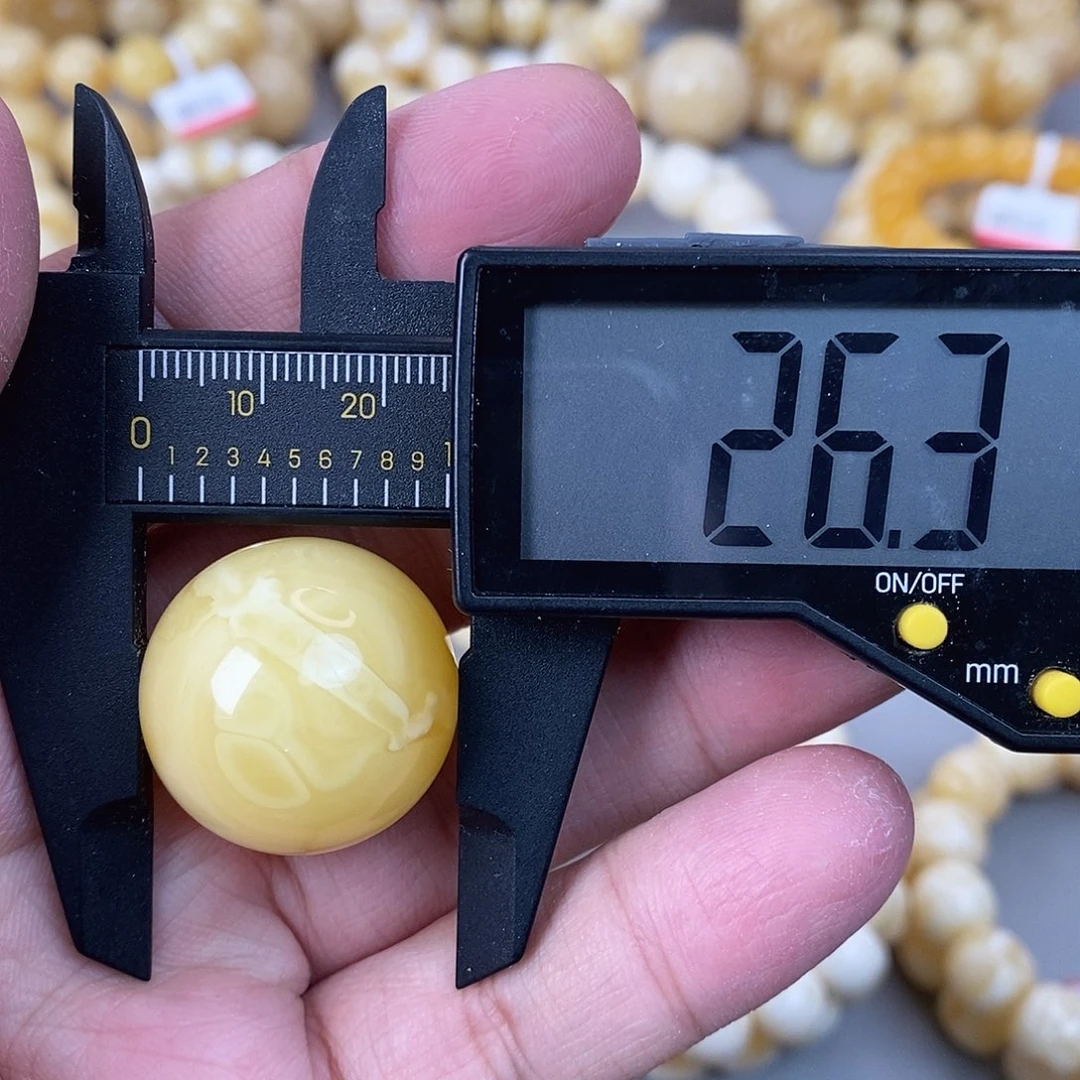 蜜蜡未镶嵌珠宝奇石10.4g