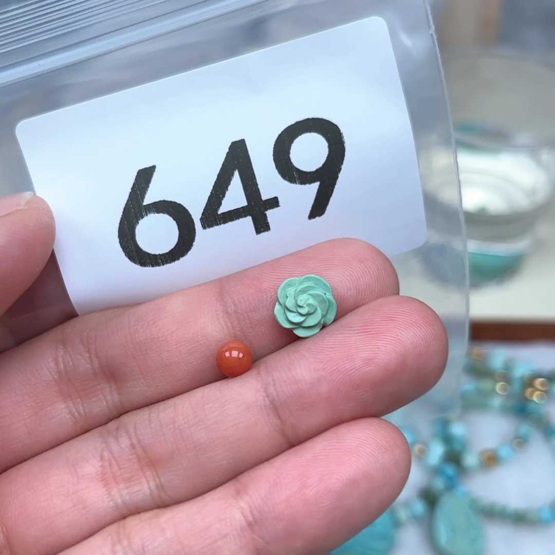 南红玛瑙未镶嵌珠宝奇石