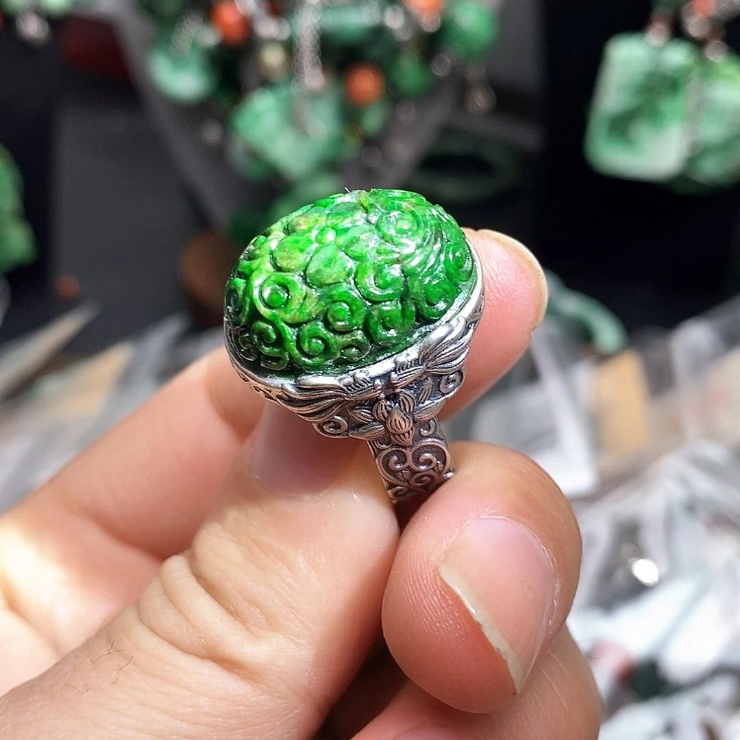 银S925镶嵌戒指翡翠漂亮美眉