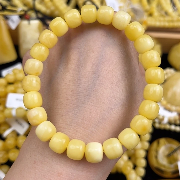 琥珀未镶嵌颈饰琥珀