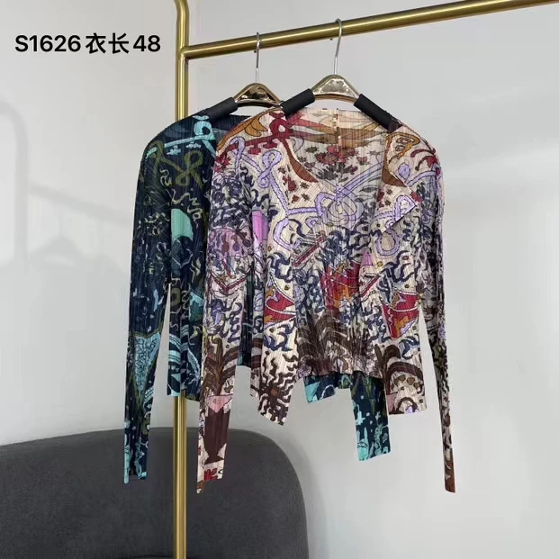 【摺之韵专属】褶皱设计师时尚气质经典KK褶春夏休闲百搭上衣S1626