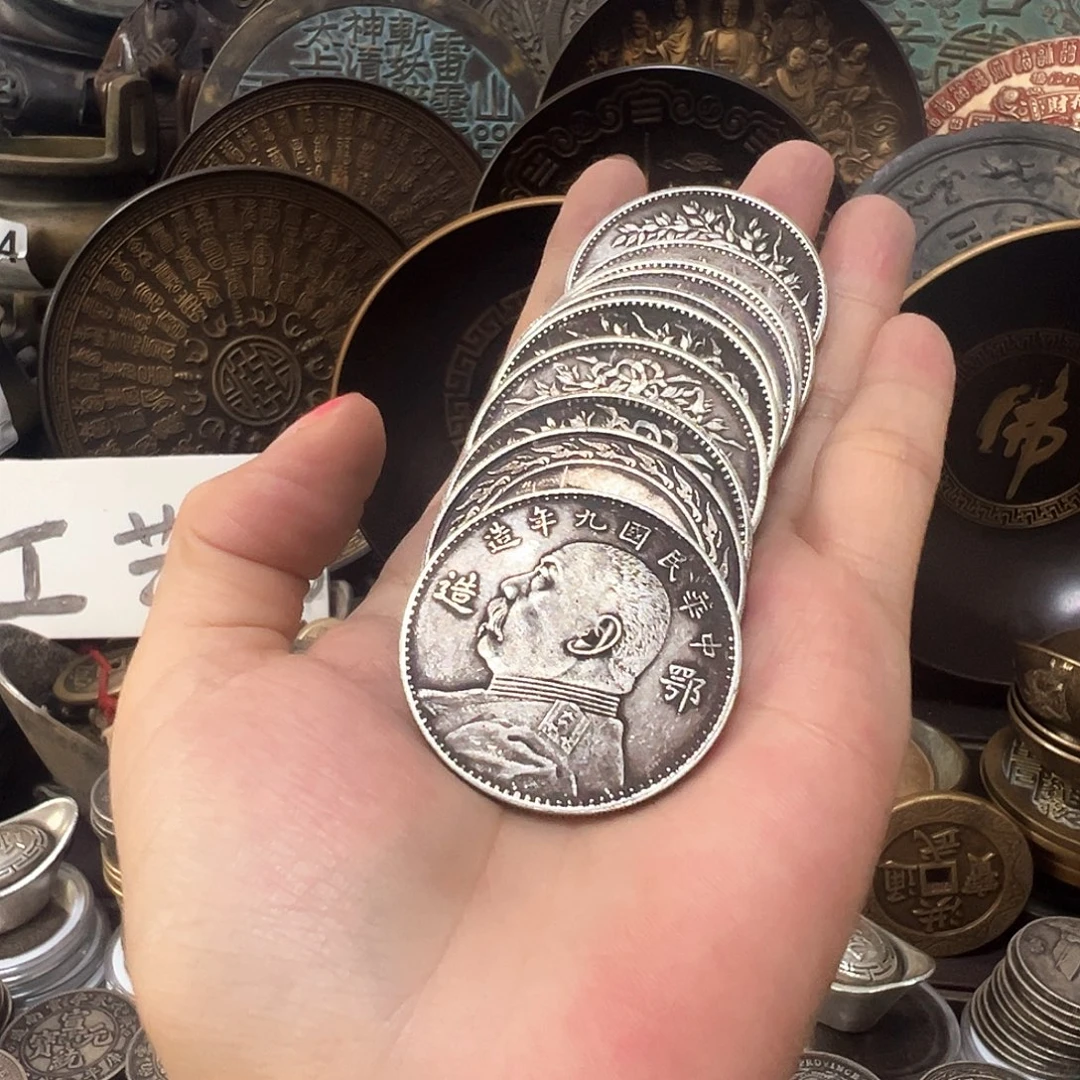 金属复古风格摆件
