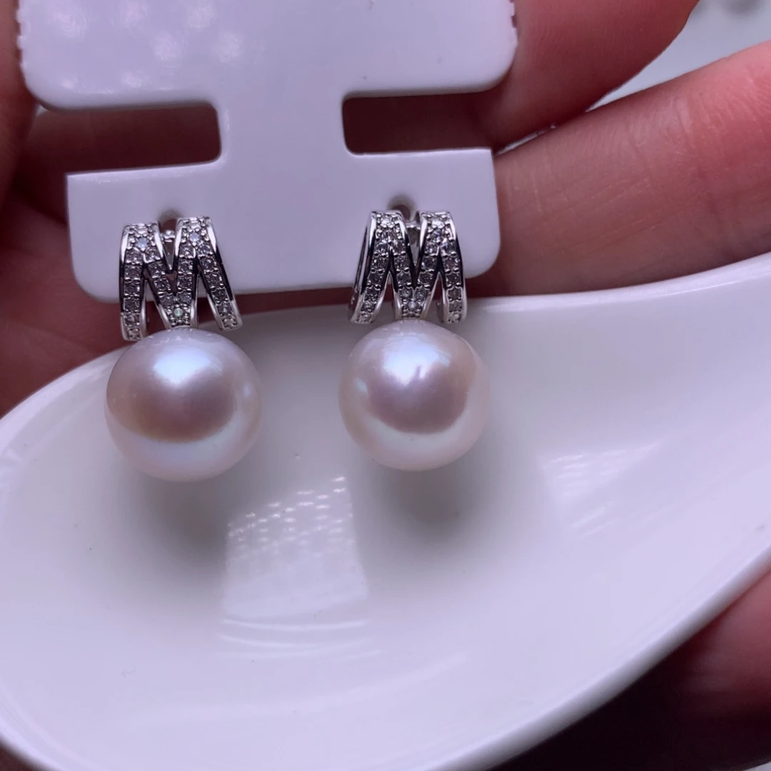 未镶嵌耳饰淡水珍珠