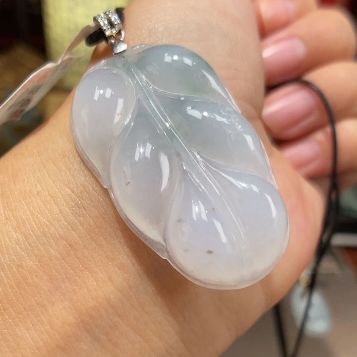 【闪购商品】颈饰银S925镶嵌翡翠26
