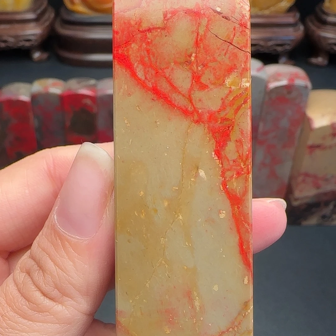 昌化石昌化鸡血石