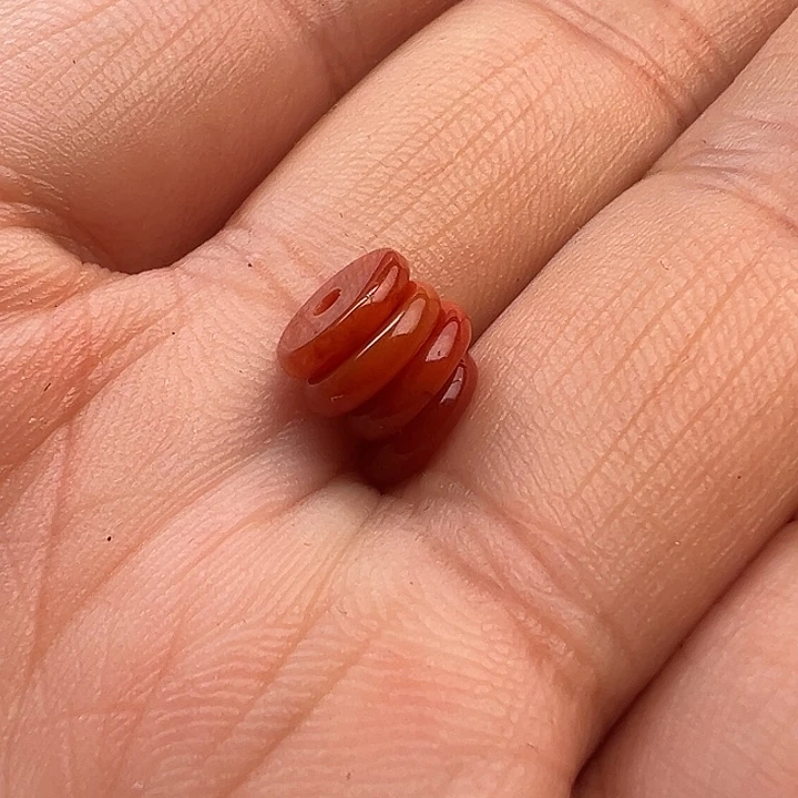 I***琳南红玛瑙未镶嵌珠子