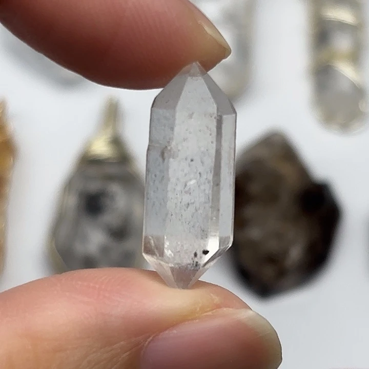 水晶未镶嵌颈饰闪灵钻24mm+