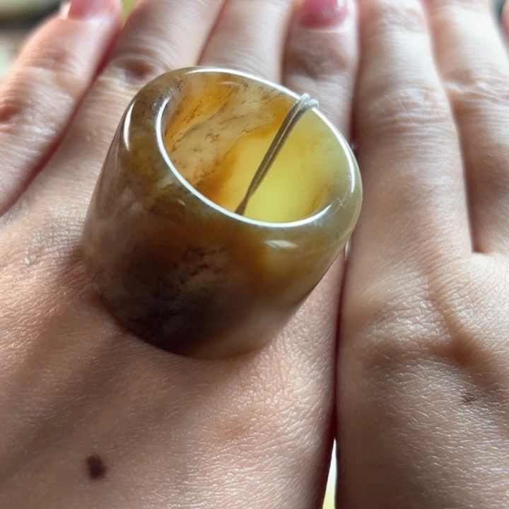 和田玉挂件未镶嵌隔**雨